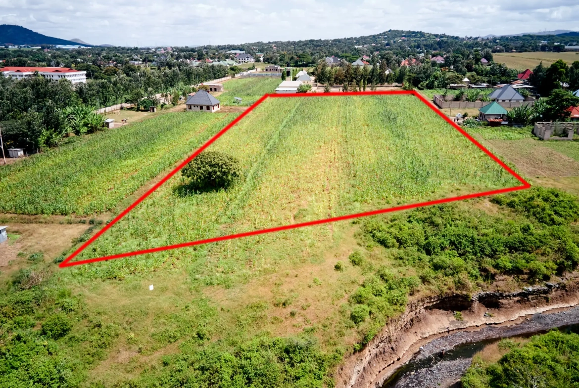 3.5 Acres Prime Land for Sale in Mateves, Arusha – Near Arusha Airport & AFCON Stadium